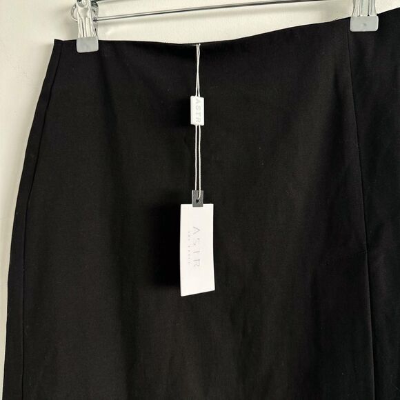 ASTR the Label Itzayana Lace Trim Pencil Skirt in Black - Picture 6 of 8